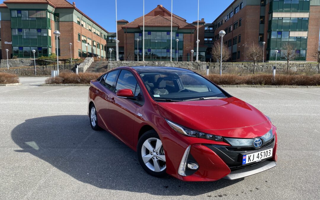 Toyota Prius PHV – nå med 5 seter!