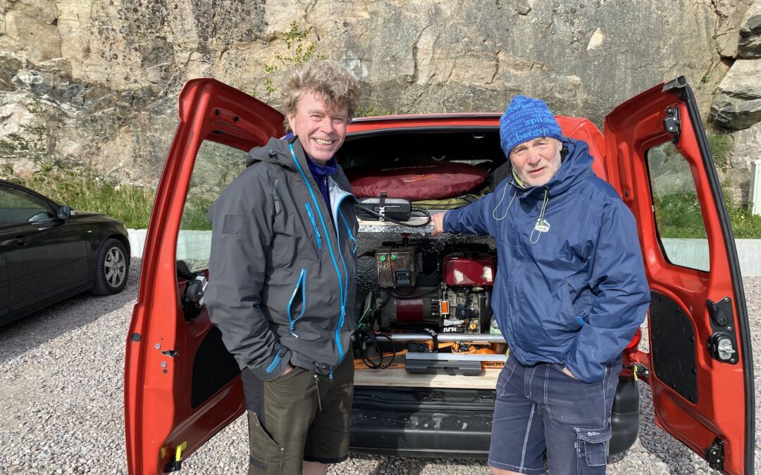 Team Bachstad på biltur fra Lindesnes til Nordkapp med frityrolje