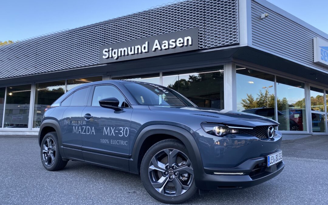 Mazda MX-30 på besøk hos Sigmund Aasen i juli