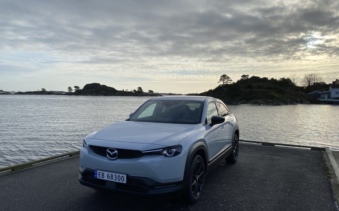 Med Mazda MX-30 på langtur