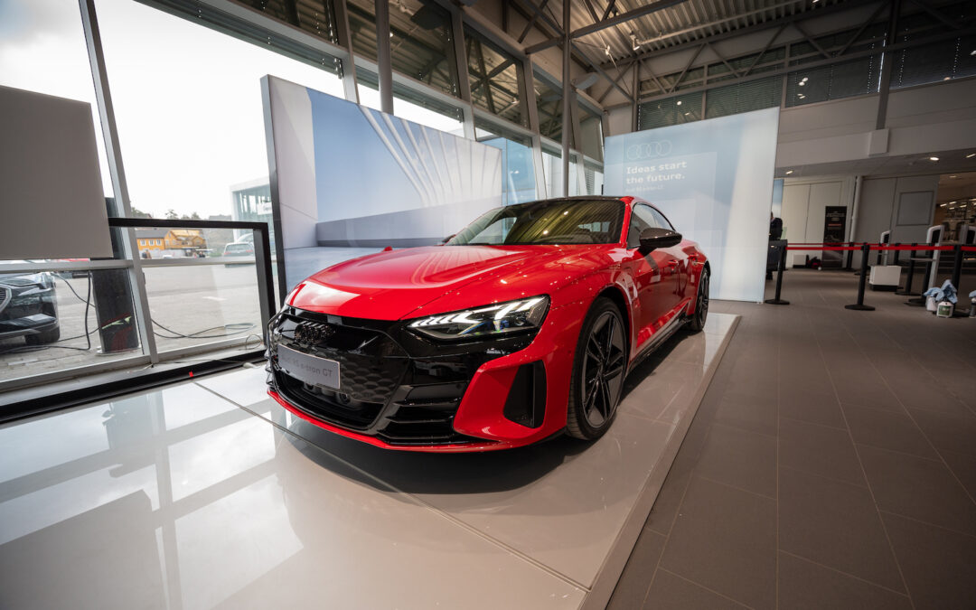 Audi RS e-Tron GT Quattro og e-Tron GT Quattro på besøk